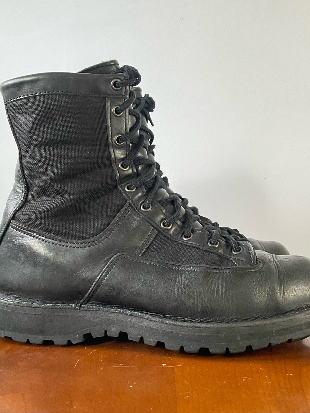 Danner Acadia Black Leather Gore-Tex Combat Boots | US 10